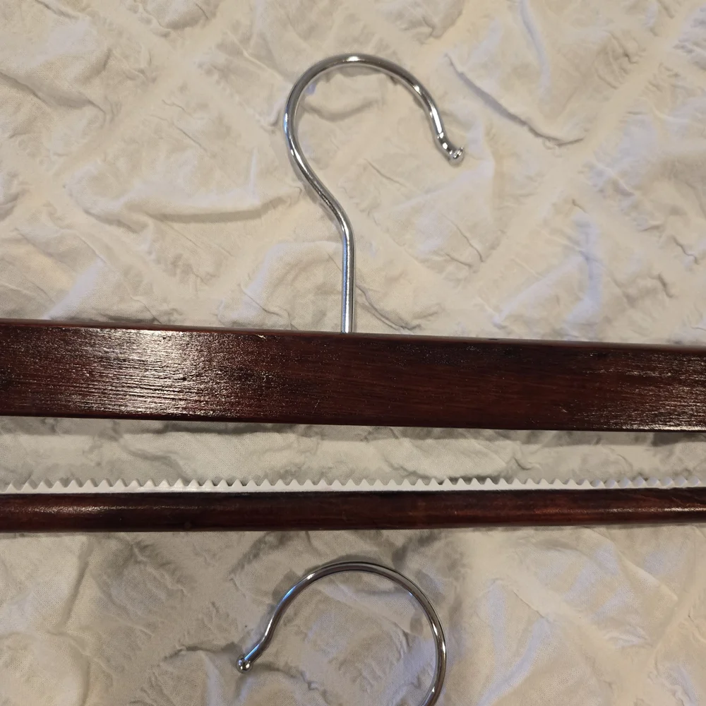 Set of 5 Slide-Grip Pants Hangers – Wood + Plastic Mix